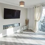 Host & Stay - Aidan Gardens