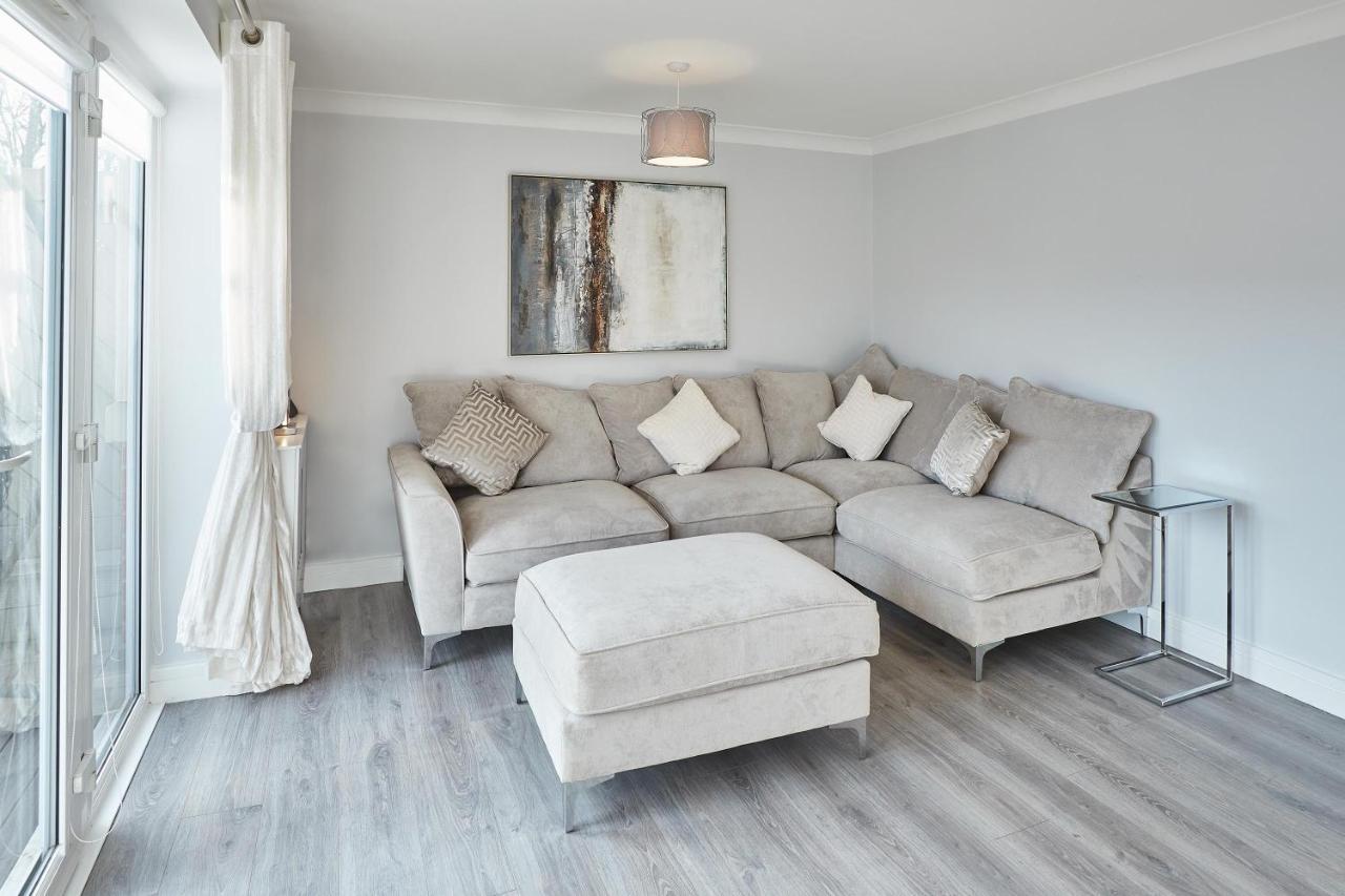 Host & - Aidan Gardens Holiday home *